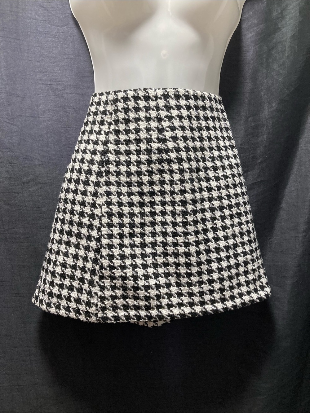 Ardene Houndstooth Tweed Mini Skirt Black White Preppy Academia M - Picture 3 of 3